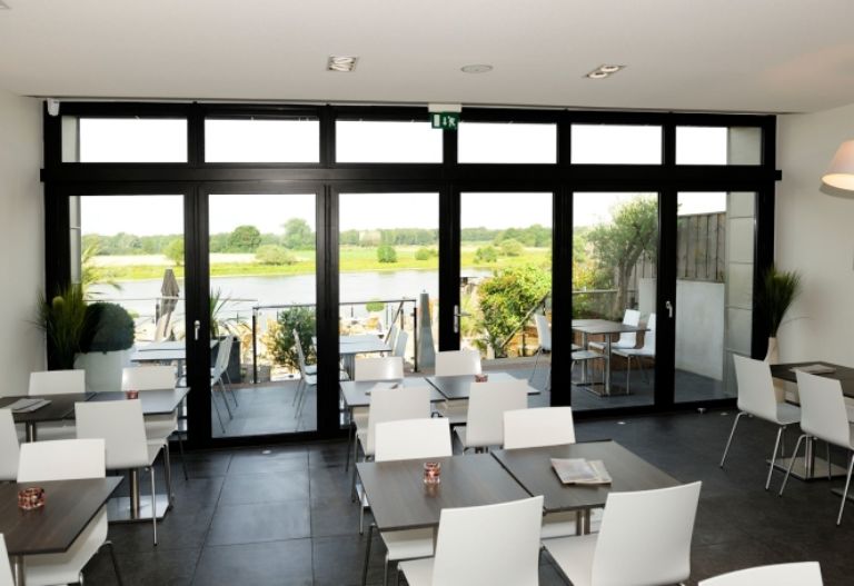 porte coulissante en accordéon aliplast terrasse